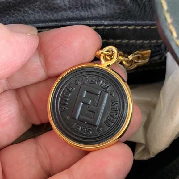 Vintage Fendi Bag - Picture 6 of 17